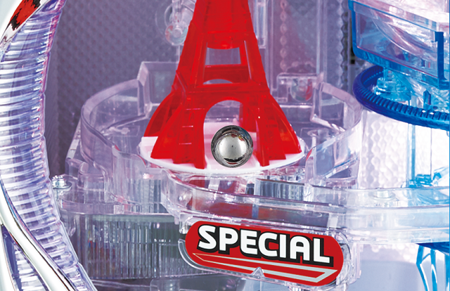 玉が役物を通過