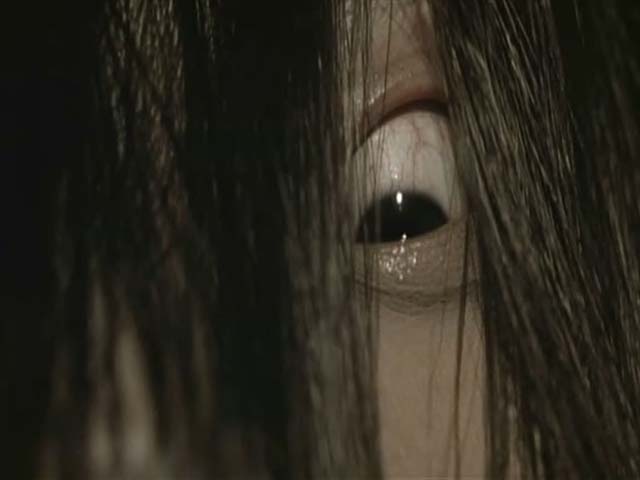 リング恐襲中段チェリーの1/4.9でフリーズ