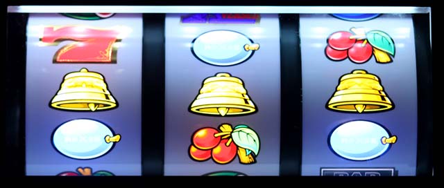 バーサスリヴァイズベル