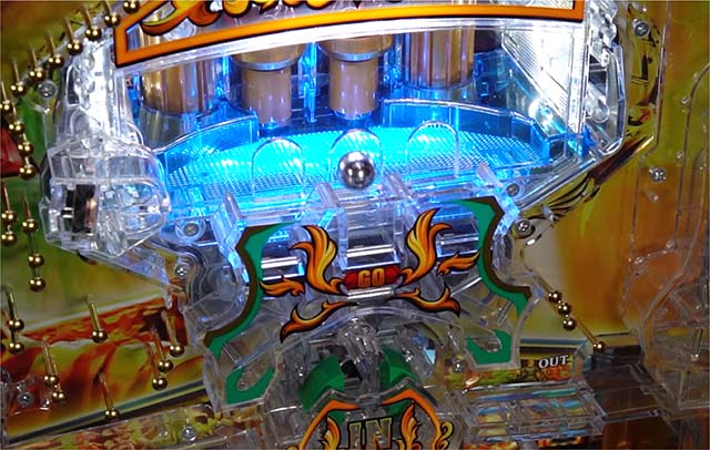 ぱちんこ・ミリオンゴッド-一撃-・役物・天空神殿＆天空の門（通常モード）