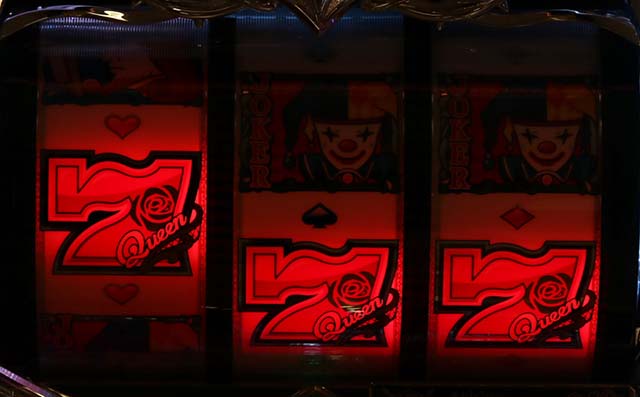 フィーバークィーンRUSH・リーチ前予告