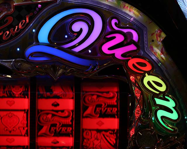 フィーバークィーンRUSH・大当り&チャレンジタイム突入濃厚演出