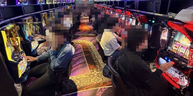 https://cdn.p-town.dmm.com/editor/__0_rakudan/＿＿マルハン用/0926MEGA合同/マルハンメガシティ伊勢崎/megacity_poster_A.png