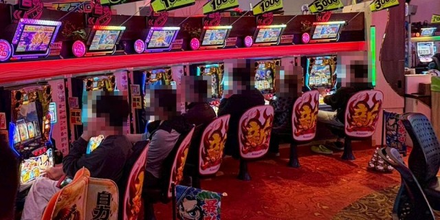 https://cdn.p-town.dmm.com/editor/__0_rakudan/__まん/楽園/4月/上新屋/0.png