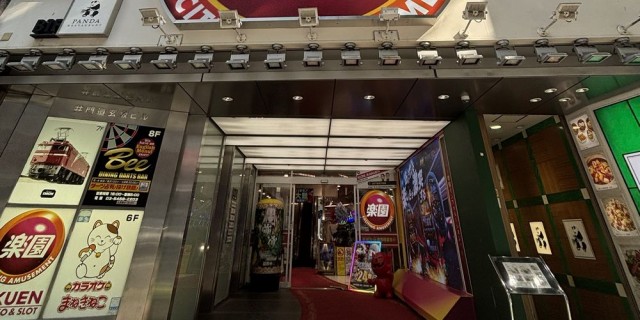 https://cdn.p-town.dmm.com/editor/__0_rakudan/__まん/楽園/6月/渋谷道玄坂/0.png