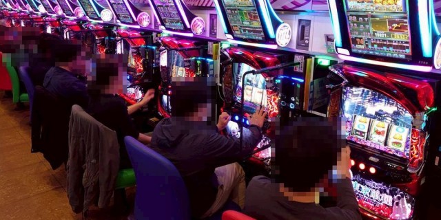 https://cdn.p-town.dmm.com/editor/__0_rakudan/__まん/_マスターズ玉越ほか/0404/0.png