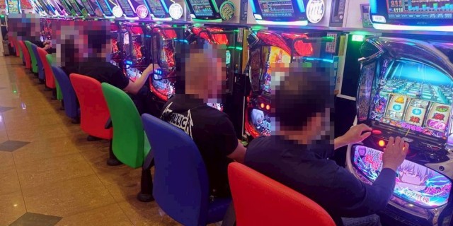 https://cdn.p-town.dmm.com/editor/__0_rakudan/__まん/_マスターズ玉越ほか/0509マスターズ/0.png