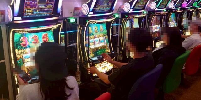 https://cdn.p-town.dmm.com/editor/__0_rakudan/__まん/_マスターズ玉越ほか/0411/0.png