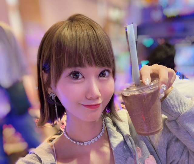 https://cdn.p-town.dmm.com/editor/__0_rakudan/__まん/_ライター/0918/z.png