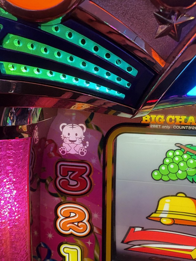 10月のエモい話！ランキング【13位～9位】 - 特集｜DMMぱちタウン