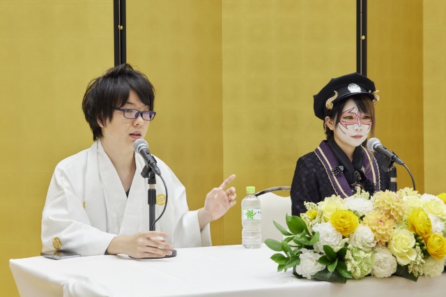 寺井一択と兎味ペロリナ