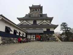 ボリボリ食べるパン