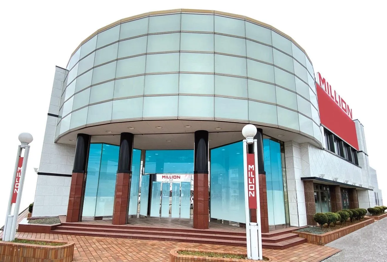 ミリオン一宮店の外観画像