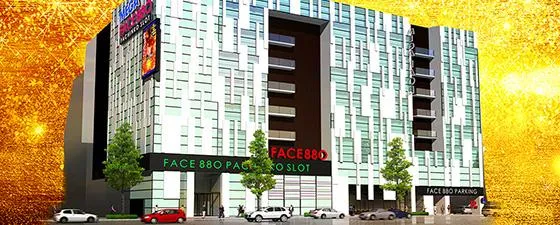 メガフェイス880博多本店の外観画像