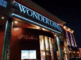 ワンダーランド八江店の外観画像