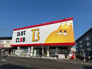 スロットクラブT’s伊敷店の外観画像