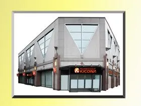 キコーナJR吹田駅前店の外観画像