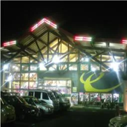イクサム上三川店の外観画像