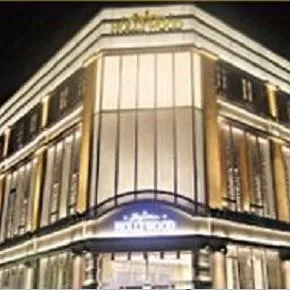 スーパーハリウッド伊勢佐木の外観画像