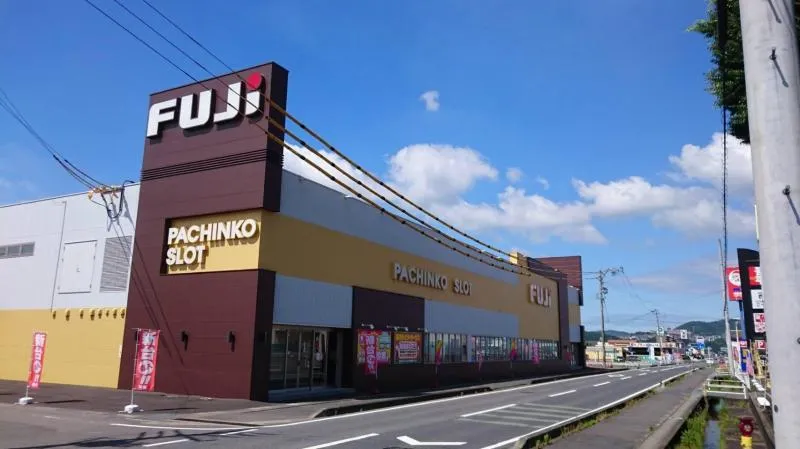 パチンコＦＵＪＩ可児店の外観画像