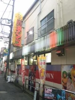 クラウン中井店の店舗画像