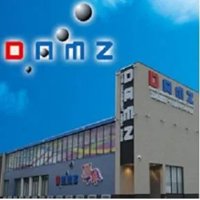 DAMZ十日町きらめき店の外観画像