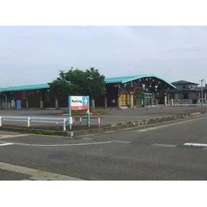 ダイナム新井店の外観画像