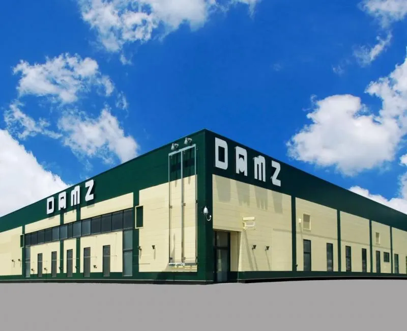 DAMZ両津店の外観画像