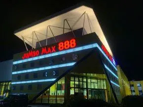 ジャンボマックス８８８鳥取店の店舗画像