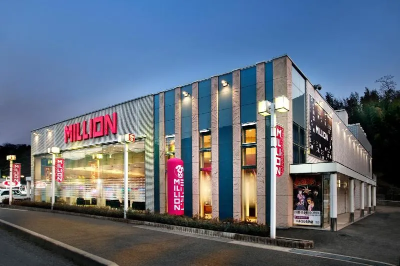 ミリオン池田店の外観画像