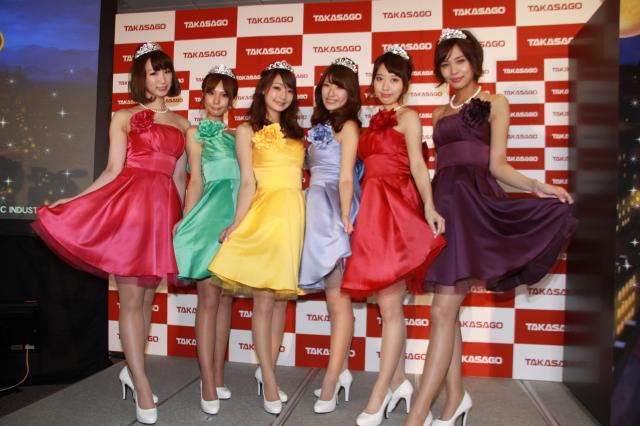 6人の美女「ティアラスウィート」初お披露目「高砂CRマジカル