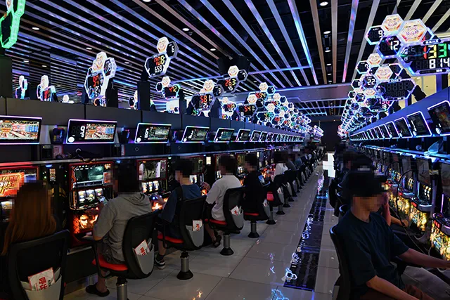 https://cdn.p-town.dmm.com/editor/ライティングZERO/tokusyu_shokunin/2025/08tsuki/0801_grankicona_nishiyodogawa/37.jpg
