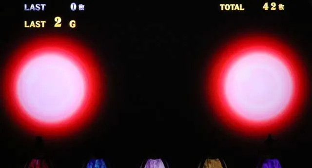 まどか前後編裏マギカアタックキュゥべえの目がアップ
