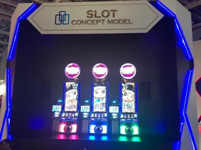 2大メーカーのまだ見ぬ最新機種がズラリ！ 「ユニバーサルカーニバル